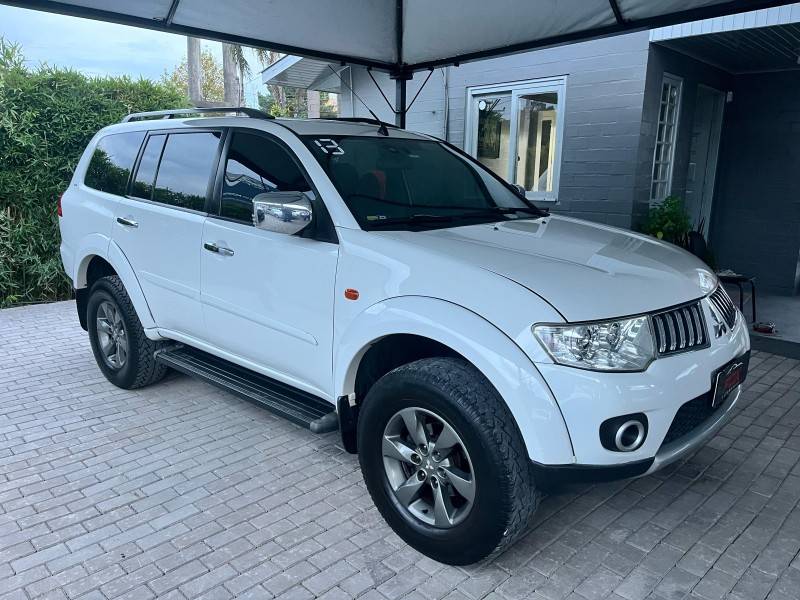 MITSUBISHI - PAJERO DAKAR - 2013/2013 - Branca - R$ 94.900,00
