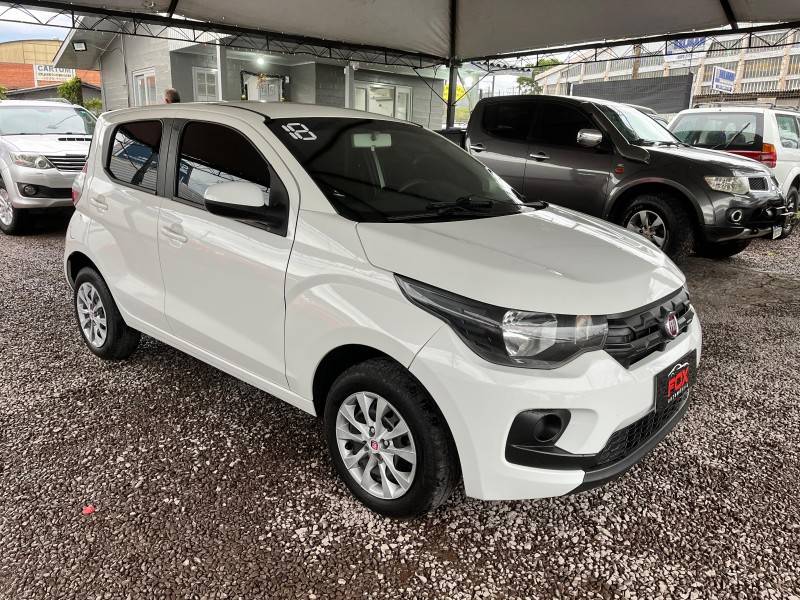 FIAT - MOBI - 2018/2018 - Branca - R$ 43.900,00
