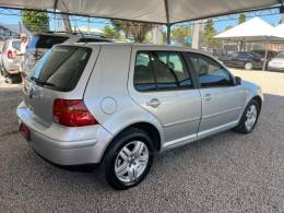 VOLKSWAGEN - GOLF - 2002/2002 - Prata - R$ 25.900,00