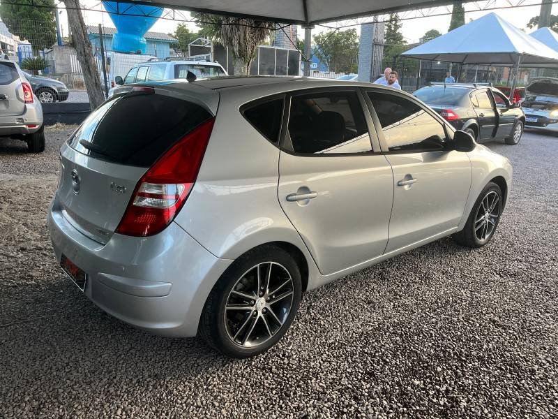 HYUNDAI - I30 - 2012/2012 - Prata - R$ 49.900,00